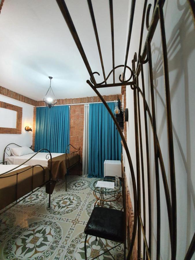 Janashia Boutique Hotels Tbilisi Quarto foto
