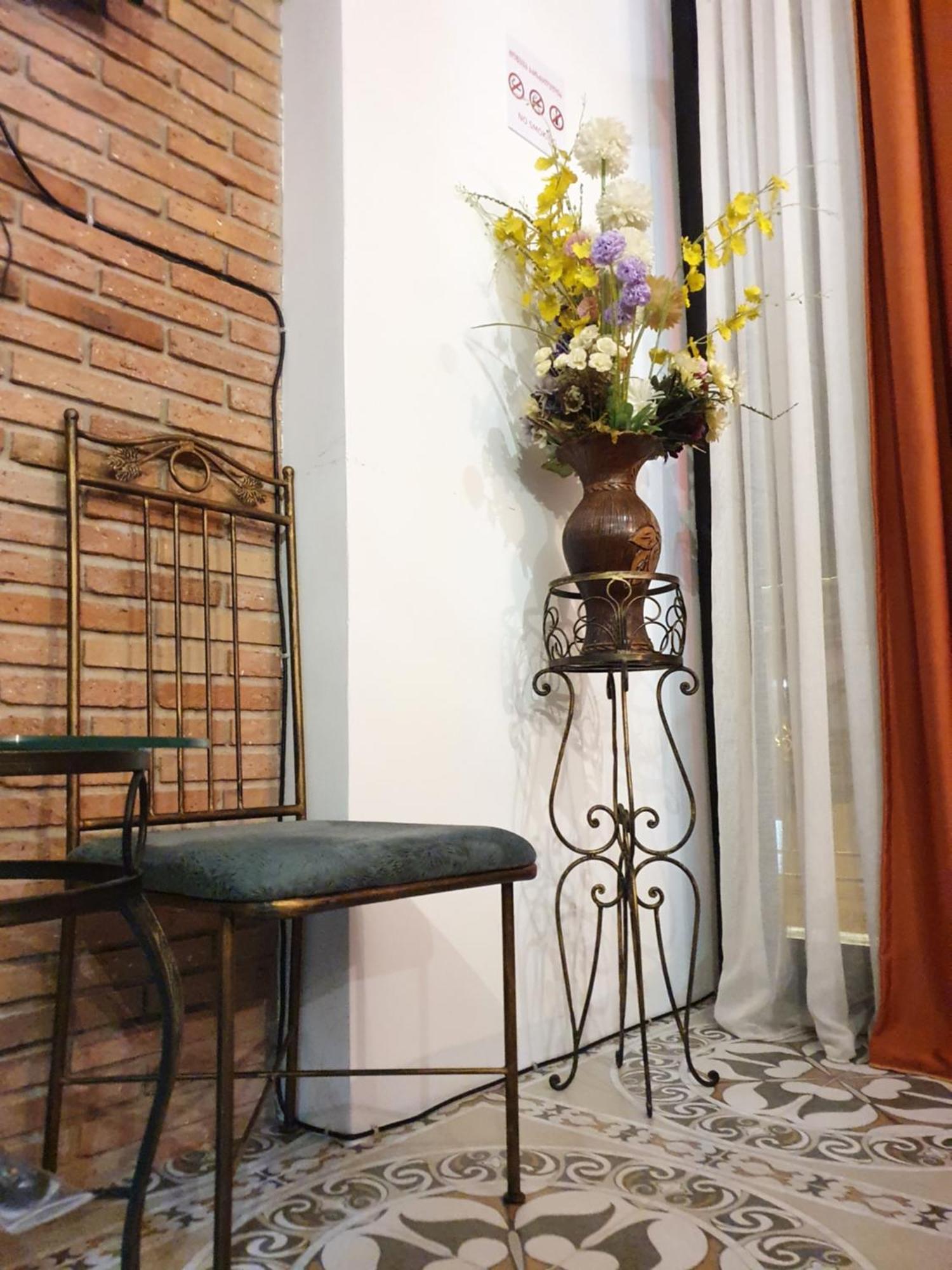 Janashia Boutique Hotels Tbilisi Quarto foto